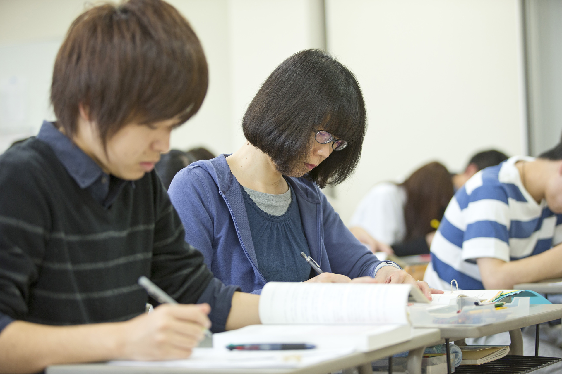 校友会奨学金制度